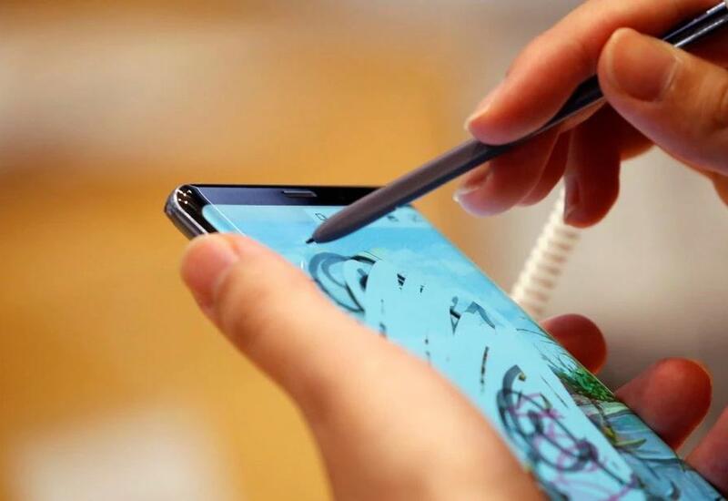 Samsung выпустит телефон с поддержкой ИИ