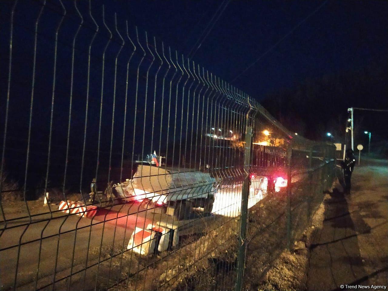Автомобили миротворцев свободно проехали по Лачинской дороге
