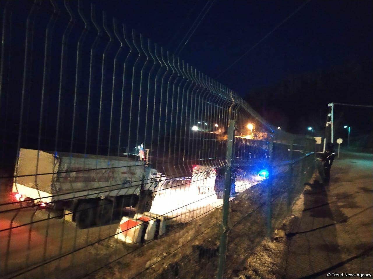 Автомобили миротворцев свободно проехали по Лачинской дороге