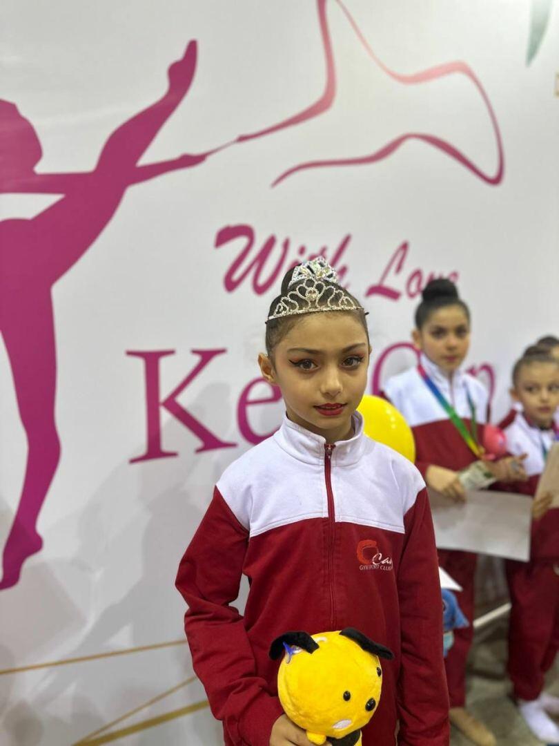 Gimnastlarımız beynəlxalq turnirdən 9 qızılla qayıdıblar