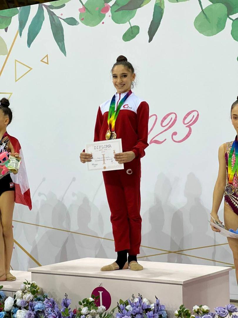 Gimnastlarımız beynəlxalq turnirdən 9 qızılla qayıdıblar