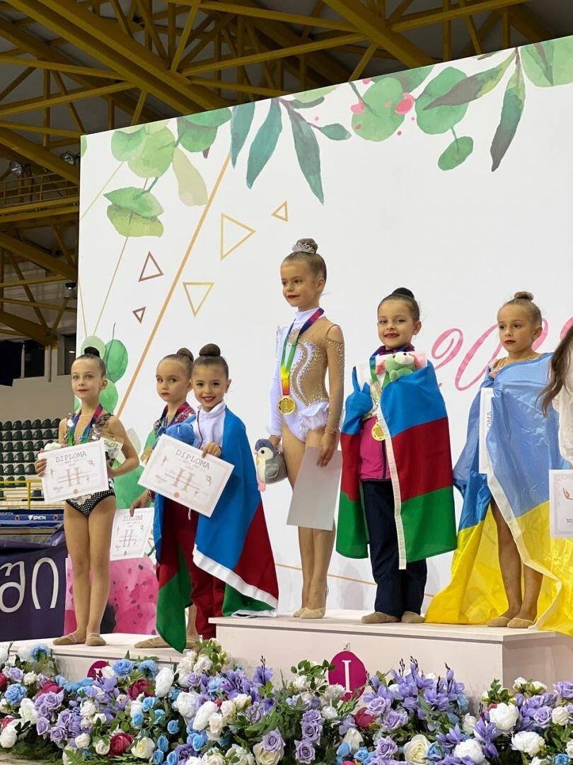 Gimnastlarımız beynəlxalq turnirdən 9 qızılla qayıdıblar