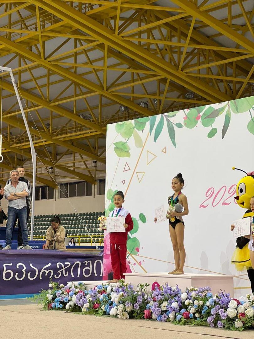 Gimnastlarımız beynəlxalq turnirdən 9 qızılla qayıdıblar