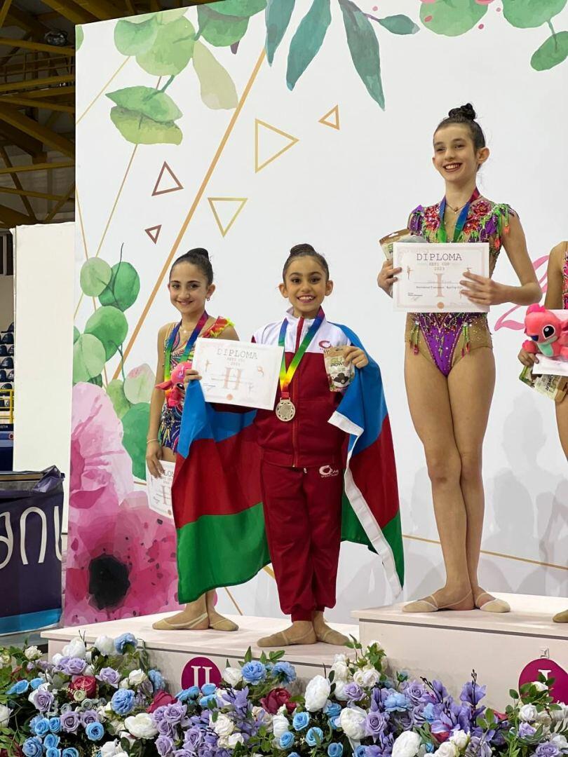 Gimnastlarımız beynəlxalq turnirdən 9 qızılla qayıdıblar