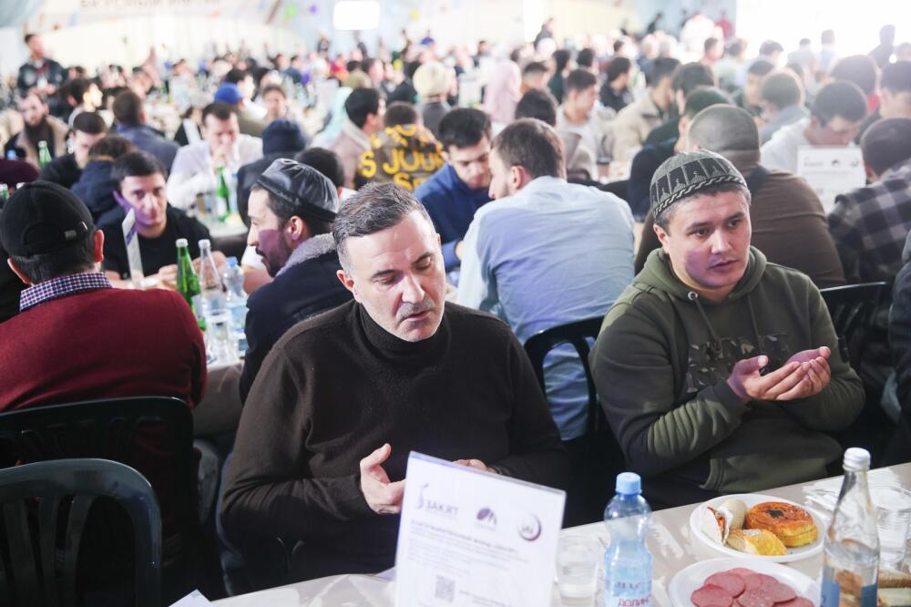 От имени вице-президента Фонда Гейдара Алиева Лейлы Алиевой в Москве дан ифтар