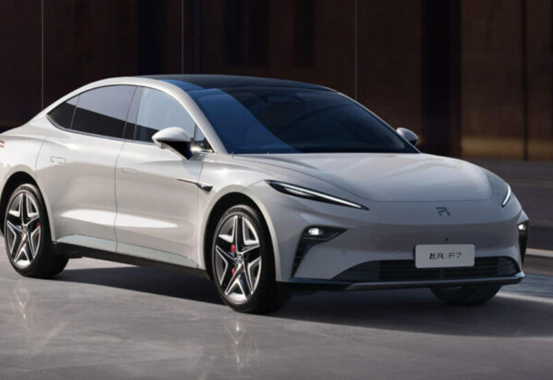 Новый электрический седан Rising Auto F7