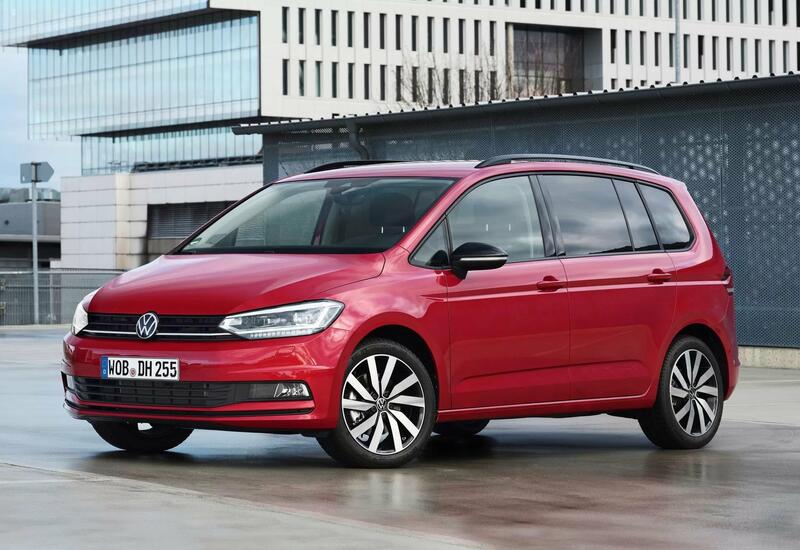 VW Touran отмечает 20-летие обновками