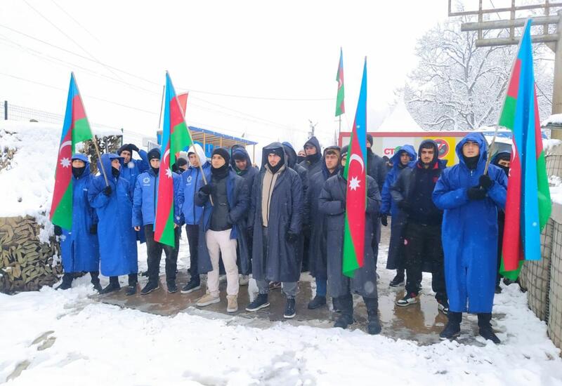 Акция протеста на дороге Лачин-Ханкенди продолжается 111-й день