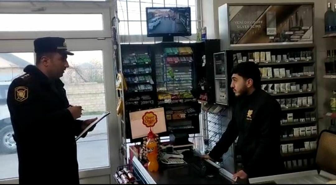 Qubada azyaşlılara tütün məmulatı satanlar cərimələnib
