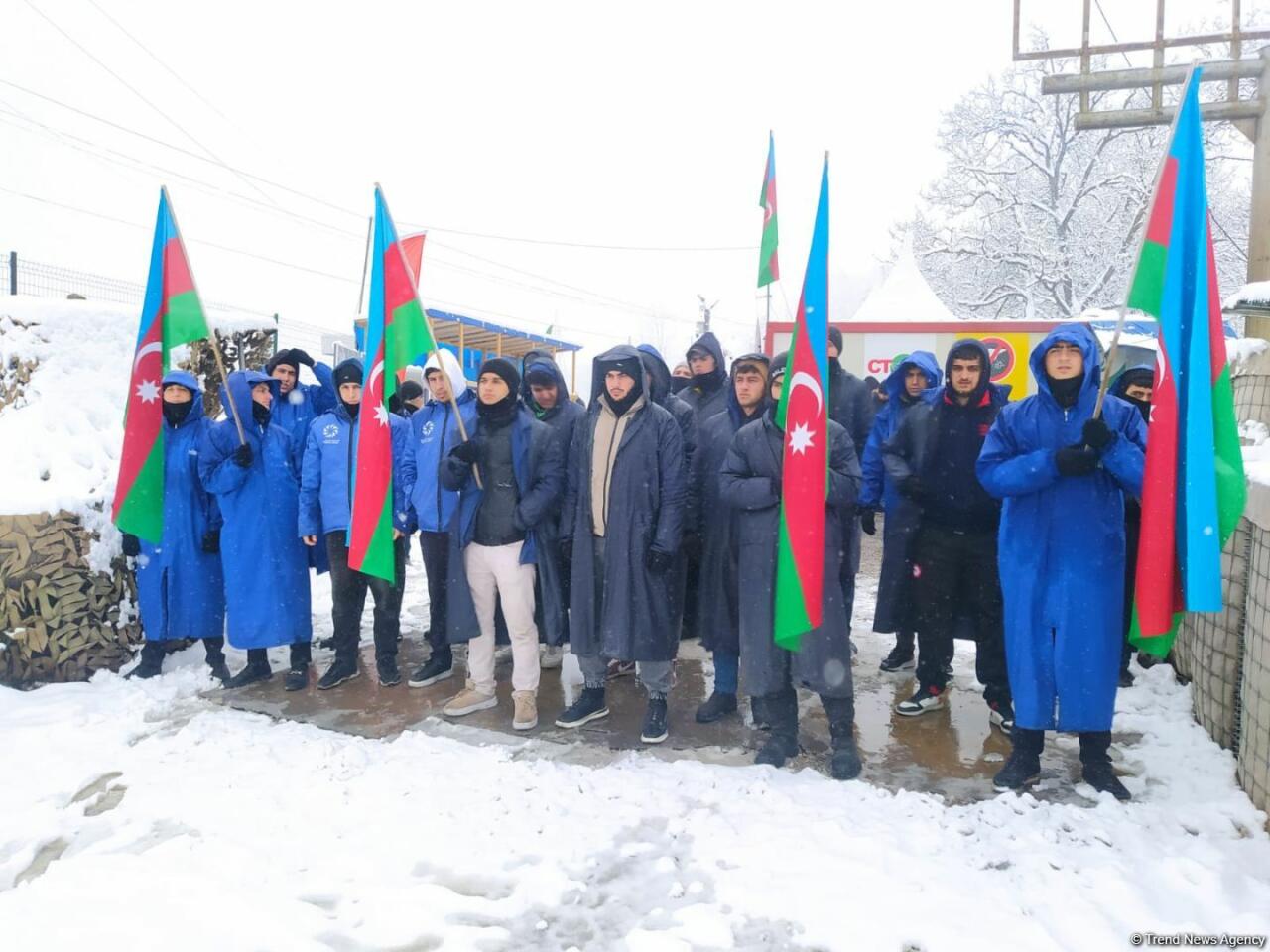 Акция протеста на дороге Лачин-Ханкенди продолжается 111-й день