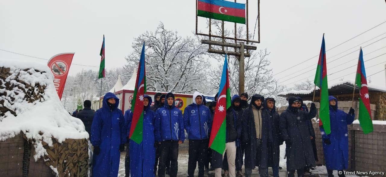 Акция протеста на дороге Лачин-Ханкенди продолжается 111-й день