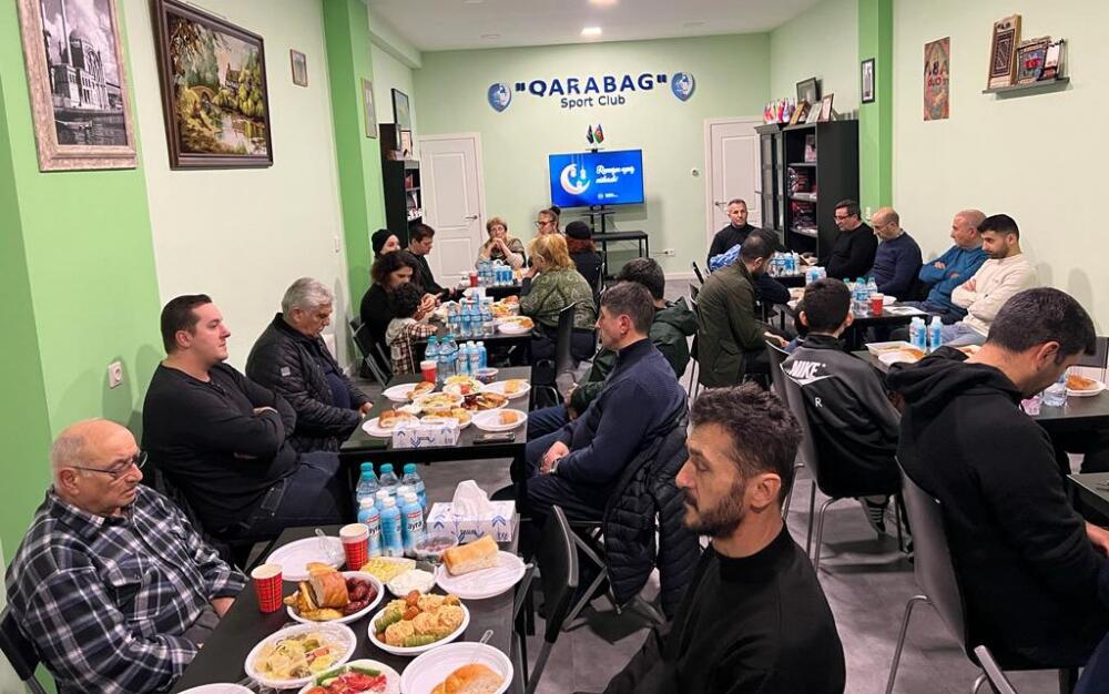 Rotterdamda iftar süfrəsi soydaşlarımızı bir araya gətirib