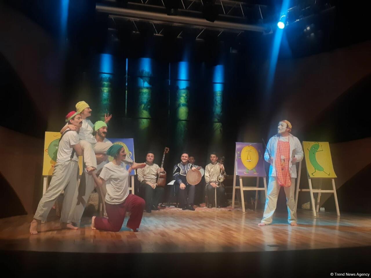 Премьера спектакля "Спор плодов" в Международном центре мугама в Баку