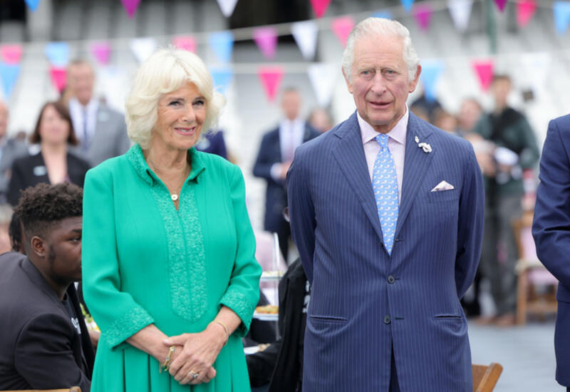 Опубликован новый портрет Карла III и Камиллы Паркер-Боулз