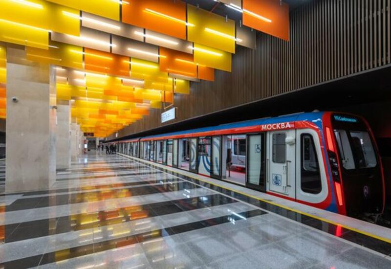 В метро Москвы остановлено движение