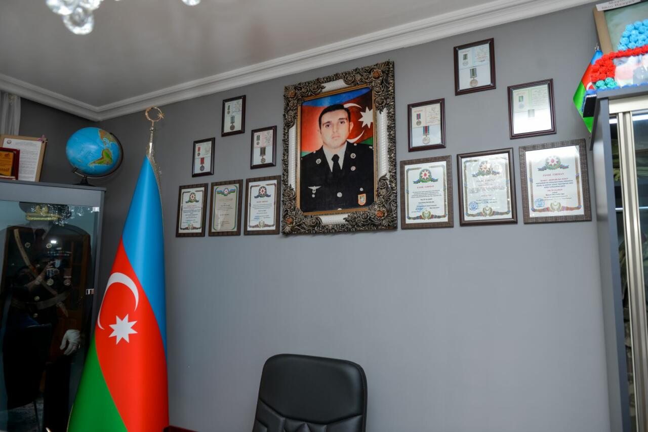 В рамках программы PASHA Holding "Родина защищает детей героев" семьям шехидов доставляются праздничные подарки по случаю праздника Рамазан