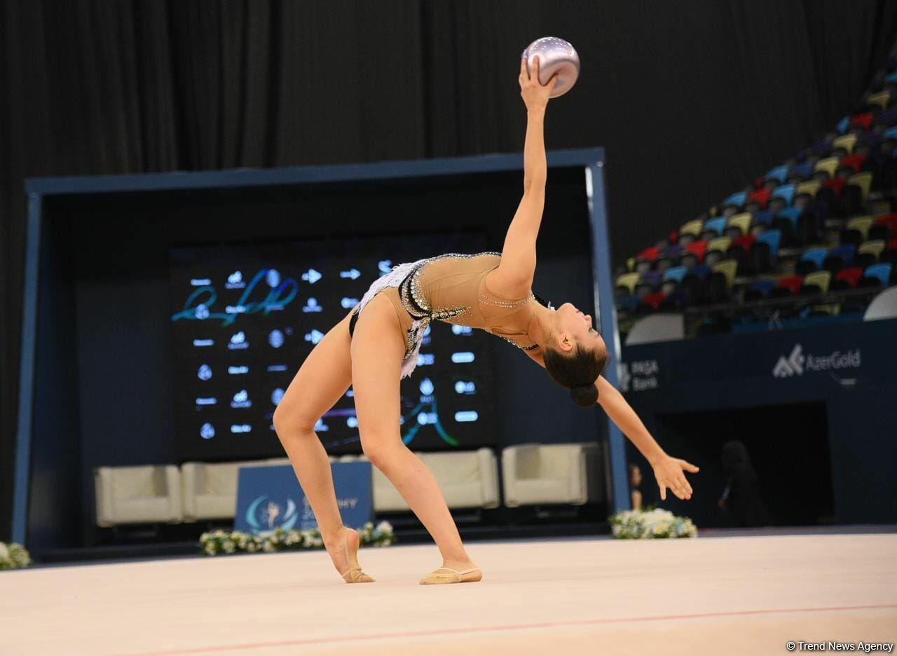 Лучшие моменты первого дня соревнований Кубка мира FIG по художественной гимнастике в Баку