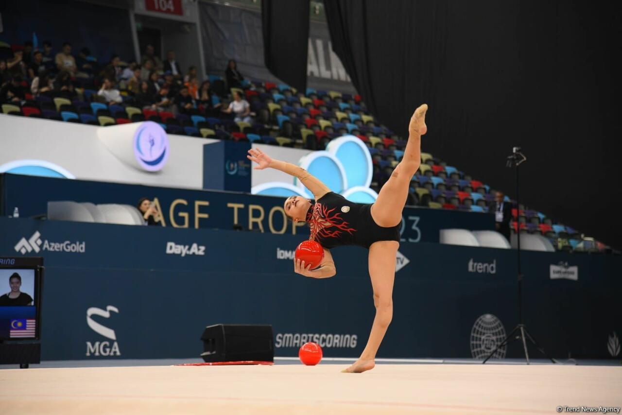 Результаты выступления азербайджанских граций в квалификации первого дня соревнований Кубка мира FIG по художественной гимнастике в Баку
