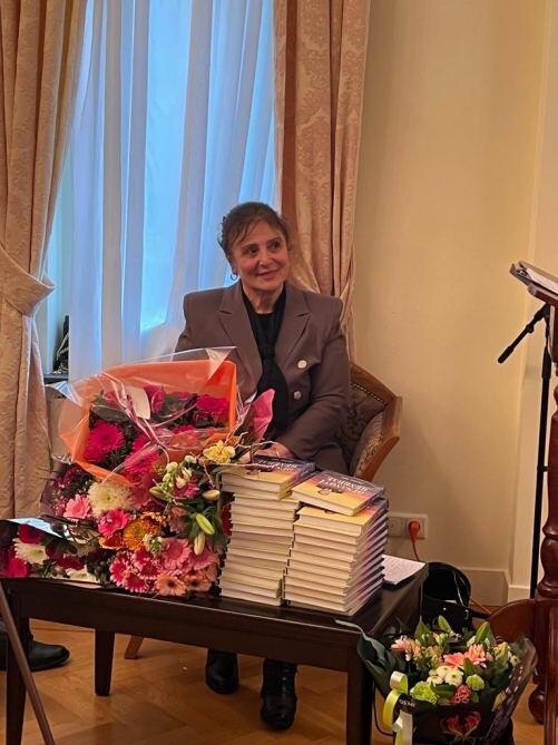 Книга "Легендарный генерал" о жизни Национального Героя Полада Гашимова была презентована в Гааге
