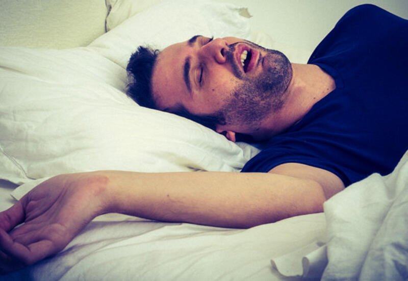 Мексиканка зарабатывает на храпе своего парня