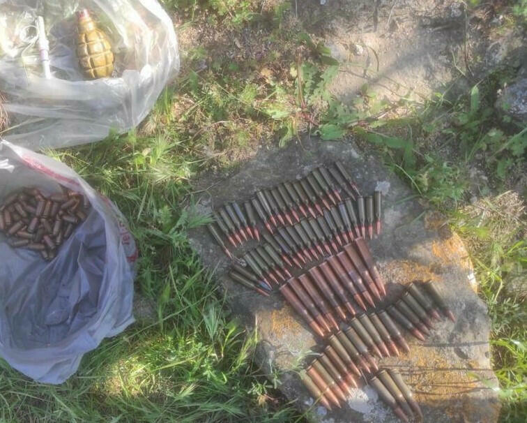 Sabunçuda qumbara və partladıcı aşkarlanıb