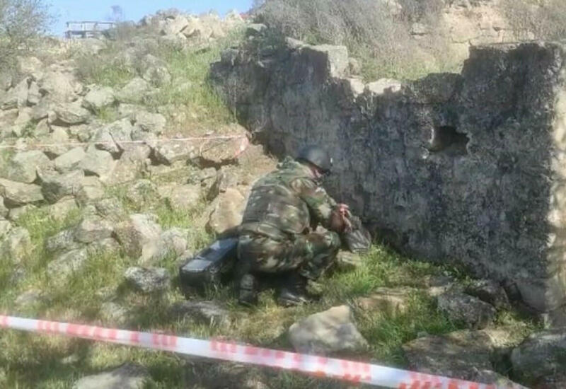 Sabunçuda qumbara və partladıcı aşkarlanıb