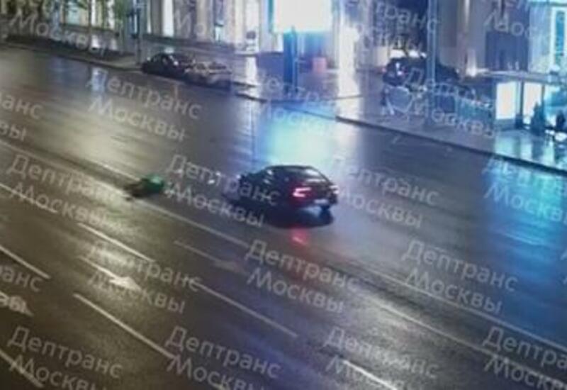 Автомобилист сбил велосипедиста в центре Москвы