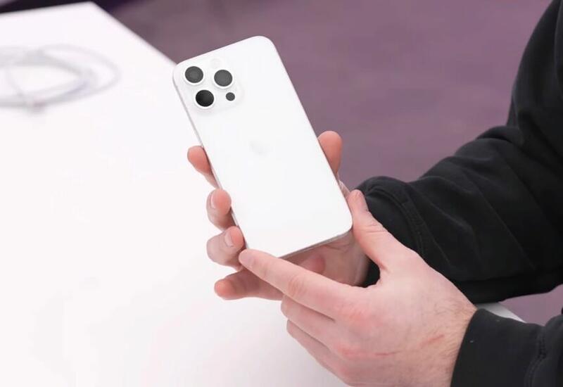 Популярный техноблогер показал iPhone 15 Ultra