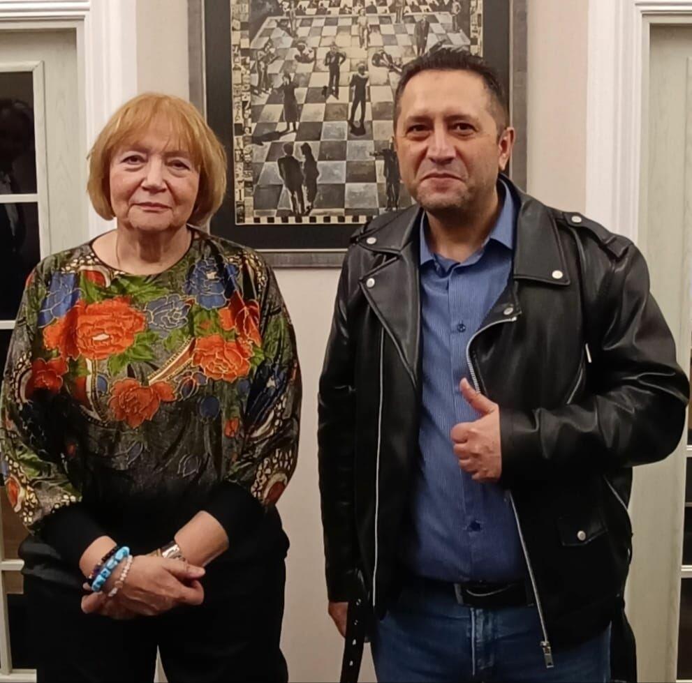 Баку посетила известная российская актриса Елена Санаева