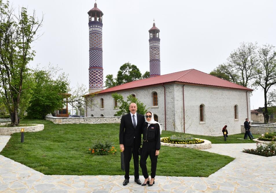 Президент Ильхам Алиев и Первая леди Мехрибан Алиева приняли участие в открытии после работ по реконструкции и восстановлению мечети Юхары Говхар Ага в Шуше
