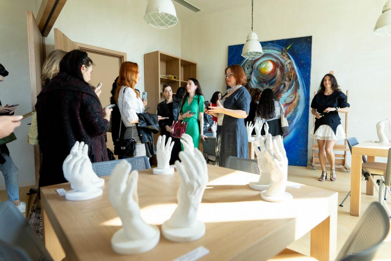 В Арт-центре Nine Senses открылась выставка "100", посвященная великому лидеру Гейдару Алиеву