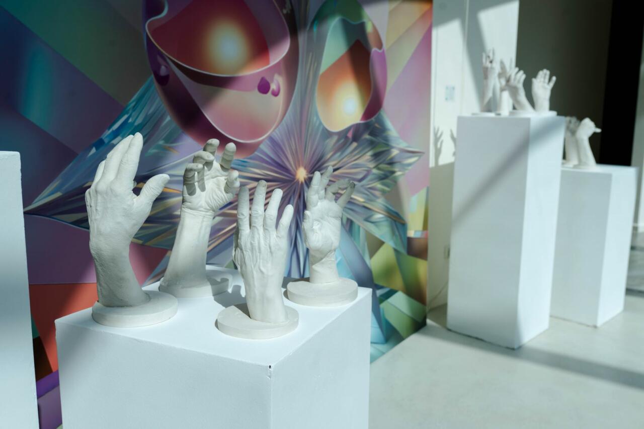 В Арт-центре Nine Senses открылась выставка "100", посвященная великому лидеру Гейдару Алиеву