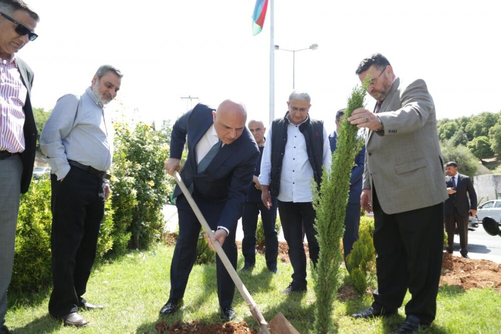 İordaniyada Ulu Öndər Heydər Əliyevin 100 illiyi silsilə tədbirlərlə qeyd edilib