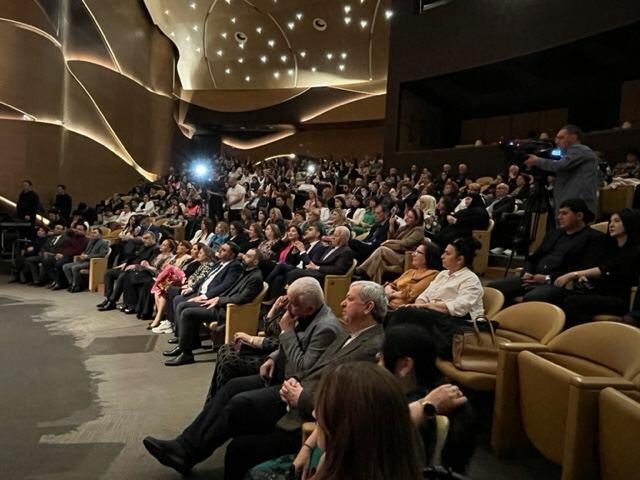 В Международном центре мугама прошел концерт "Sən elə bir zirvəsən"