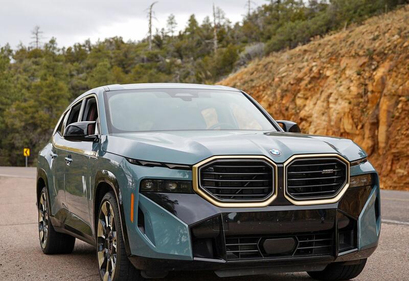 BMW отзывает ряд электрических кроссоверов