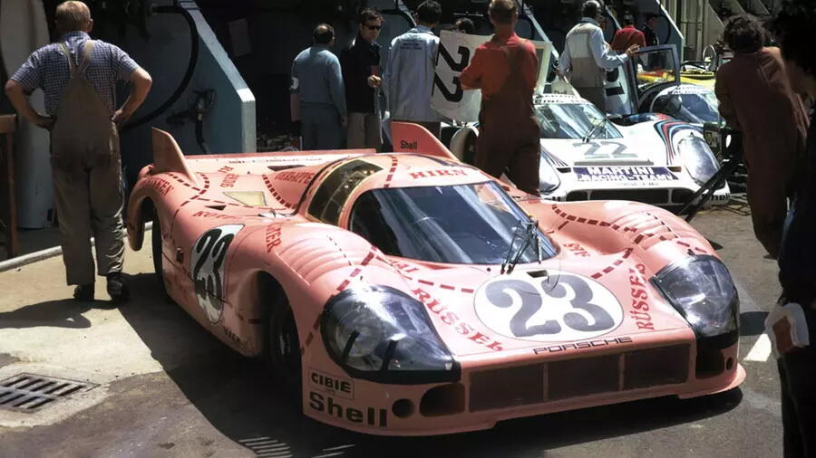 Porsche сделала арт-кары для марафона в Ле-Мане