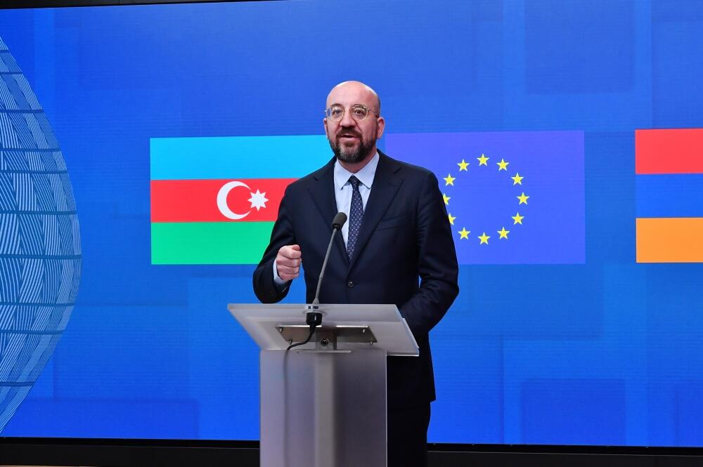 Шарль Мишель выступил с заявлением для прессы после встречи с Президентом Ильхамом Алиевым и премьер-министром Николом Пашиняном