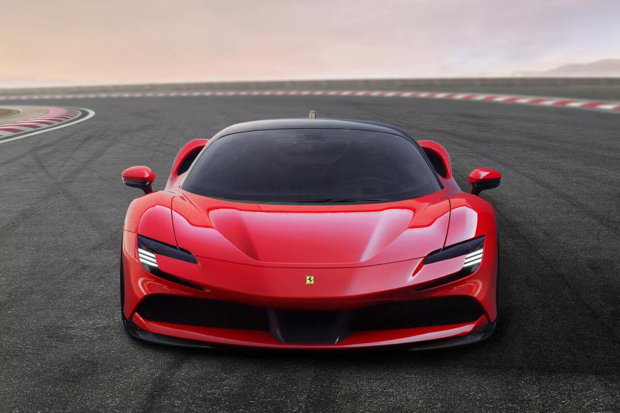 Тюнеры сделали Ferrari F8 Spider широким и агрессивным