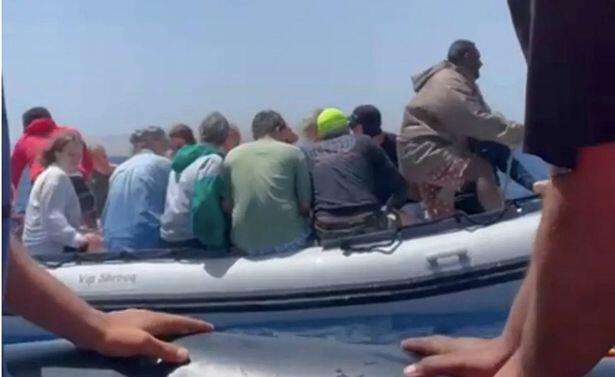 Туристы решили поплавать на яхте и чудом выжили в «Бермудском треугольнике»