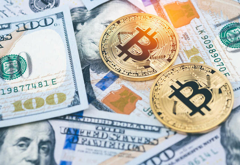 Инвесторы предпочли биткоин доллару