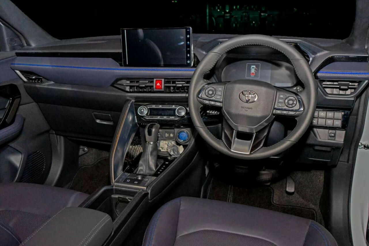 Toyota представила в Индонезии кроссовер Yaris Cross, похожий на Highlander
