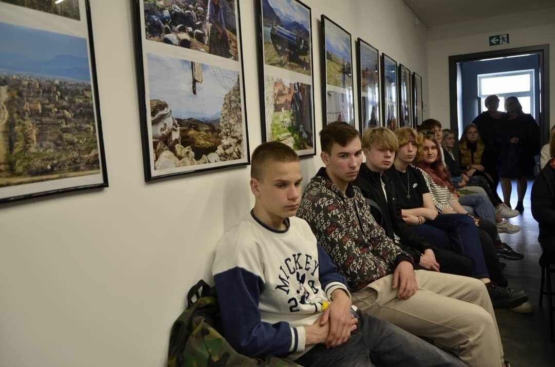 В Литве открылась фотоэкспозиция Ричардаса Лапайтиса о Карабахе