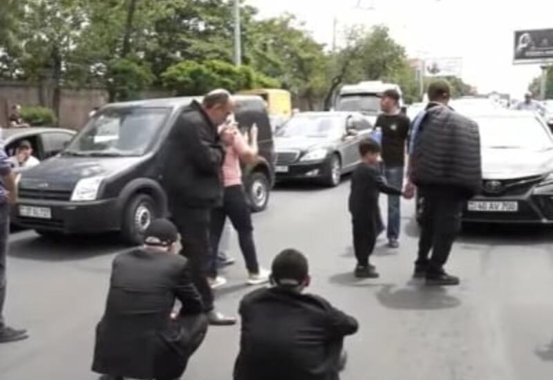 Родители погибших армянских военнослужащих не собираются отступать