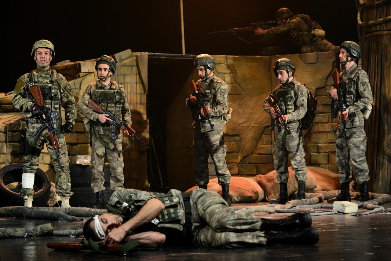 Реальные события Карабахской войны в премьере "Balaca kişilər"
