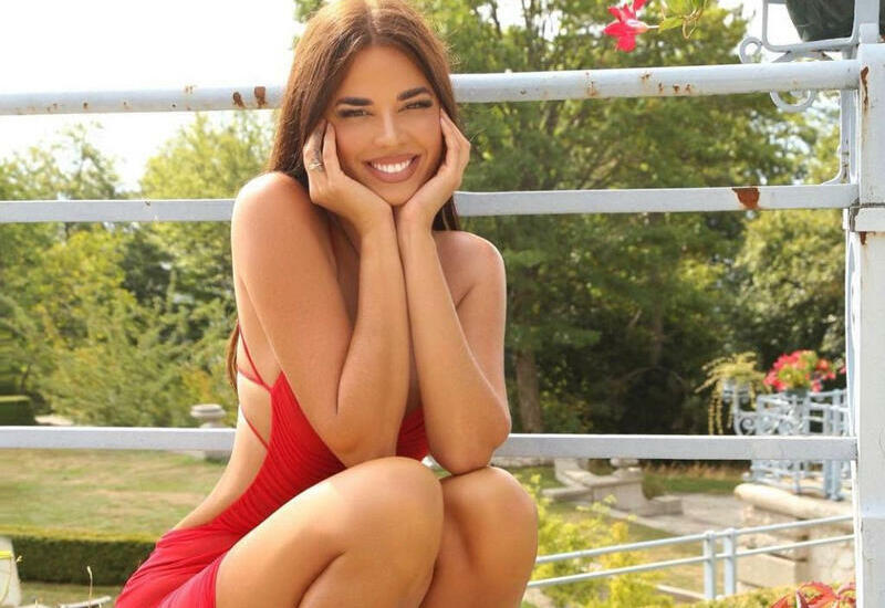 Bakıya gələn model paylaşımı ilə diqqət çəkib