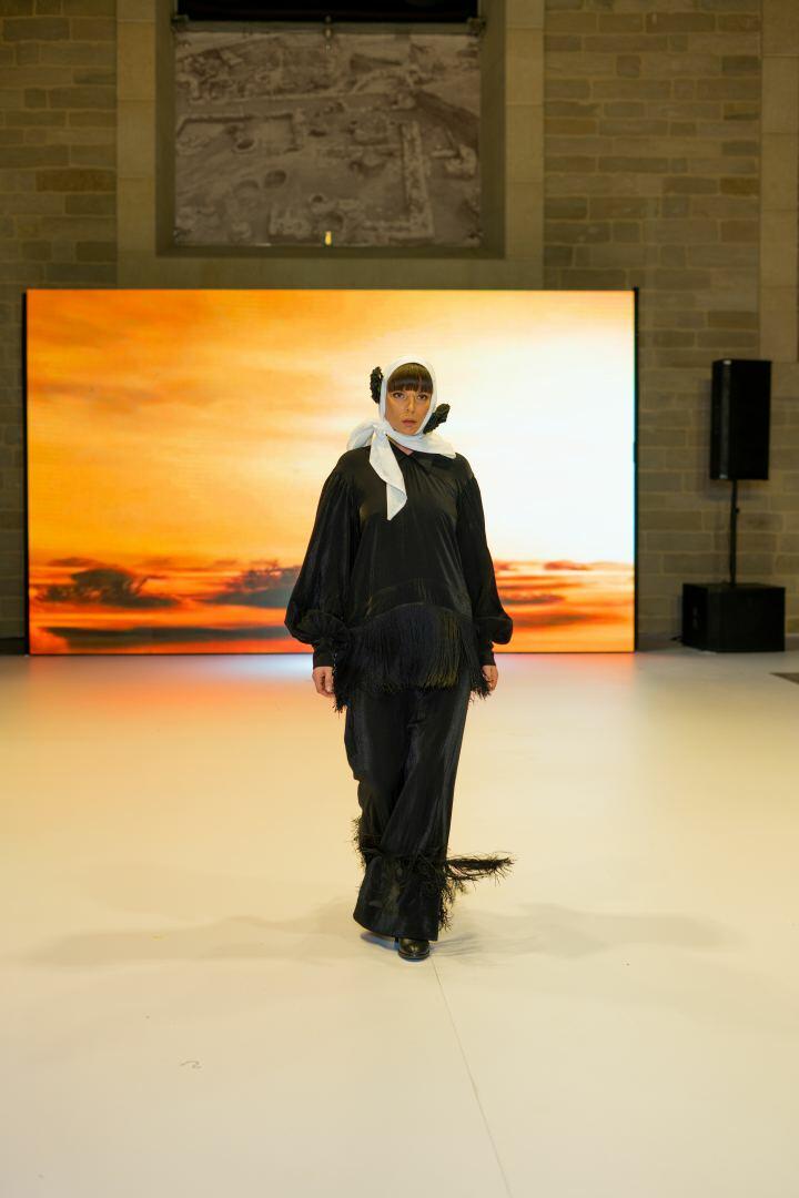 Azerbaijan Fashion Week -2023: от ковровых элементов до стиля бохо и шикарных вечерних нарядов