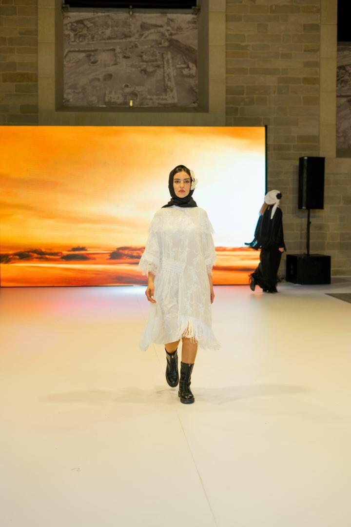 Azerbaijan Fashion Week -2023: от ковровых элементов до стиля бохо и шикарных вечерних нарядов