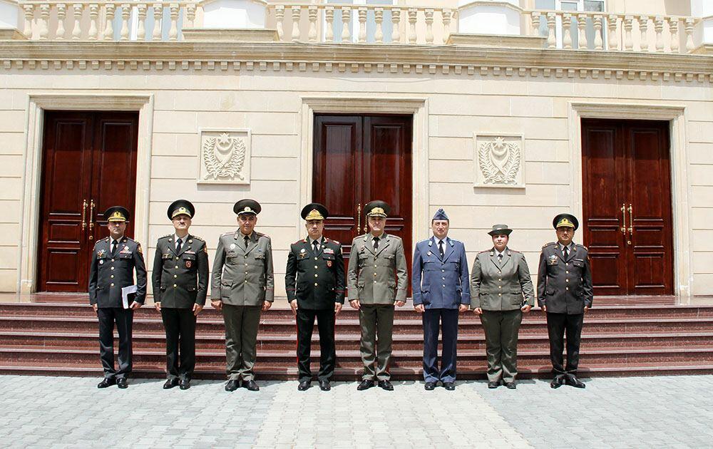 Баку и София обсудили сотрудничество в области военного образования
