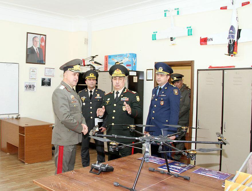 Баку и София обсудили сотрудничество в области военного образования