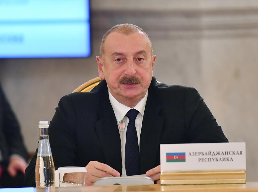 Президент Ильхам Алиев принял участие в Москве в заседании Высшего Евразийского экономического совета в расширенном составе